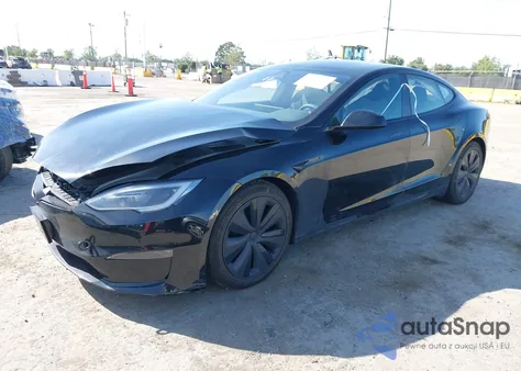 2023 Tesla Model S Dual Motor All-Wheel Drive/Standard Range from USA, damaged, VIN 5YJSA1E54PF531021